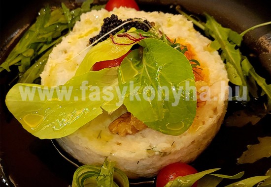 foetel Diós rizottó fekete kaviárral zöldsalátákkal