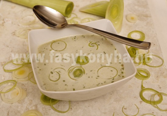 leves Póréhagyma krémleves 2