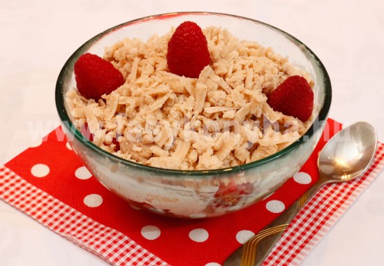 desszert Málnás gesztenyepüré 