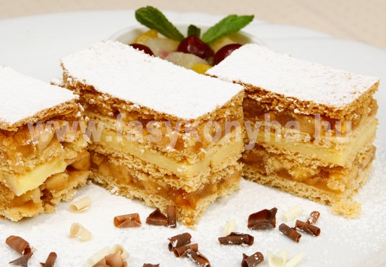 desszert Vaníliakrémes almás szelet