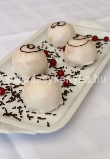 desszert Vaníliás diós mignon 
