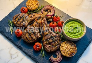 Bárányborda, mentás zöldborsópürével