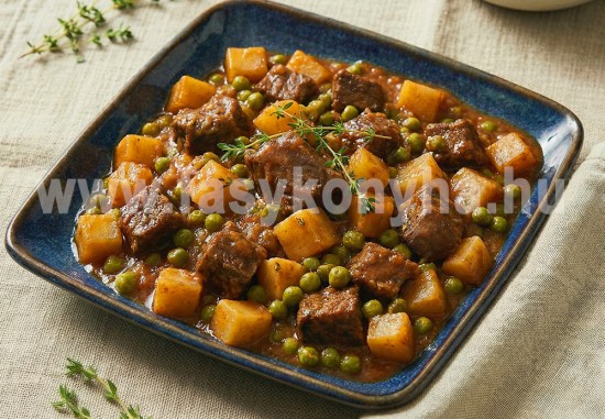 Omlós kakukkfüves marharagu 