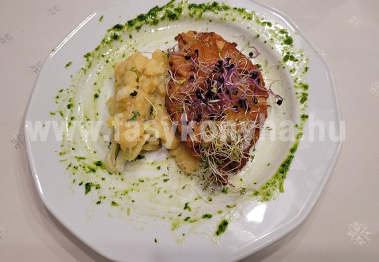 foetel Pulykamellfilé fokhagymás bundában póréhagymás tört burgonyával cékla és zöldborsócsírával