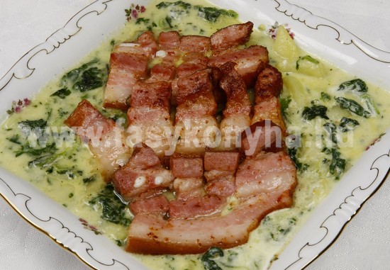 foetel Spenótos burgonyafőzelék sült császárszalonnával 