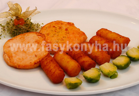 foetel Lazacburger kelbimbóval és burgonyakrokettel